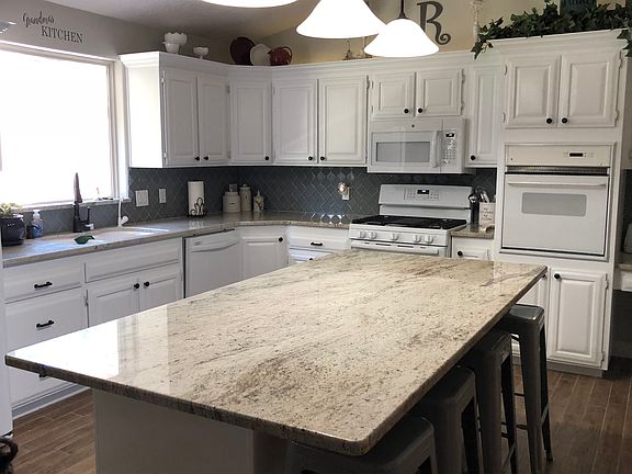 3rd image of 2952 W Swiss Dr