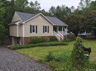 7020 Holly Bark Dr, Midlothian, VA 23112