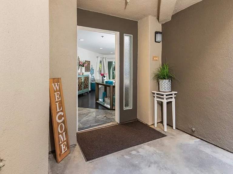 400 Lake St #105 — Photo 23