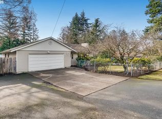 9490 SW Morrison St, Portland, OR 97225