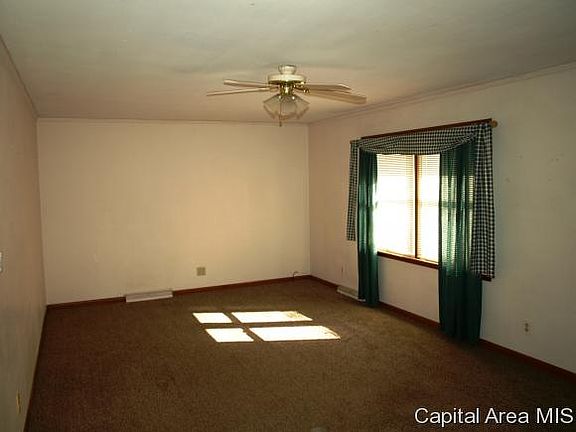 3rd image of 107 Rhode Is