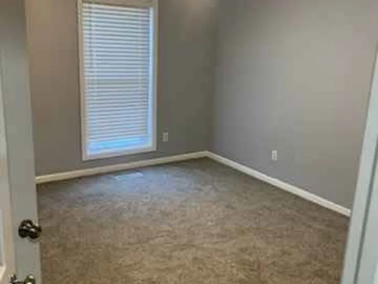 5766B Dodson Branch Rd #B — Photo 4