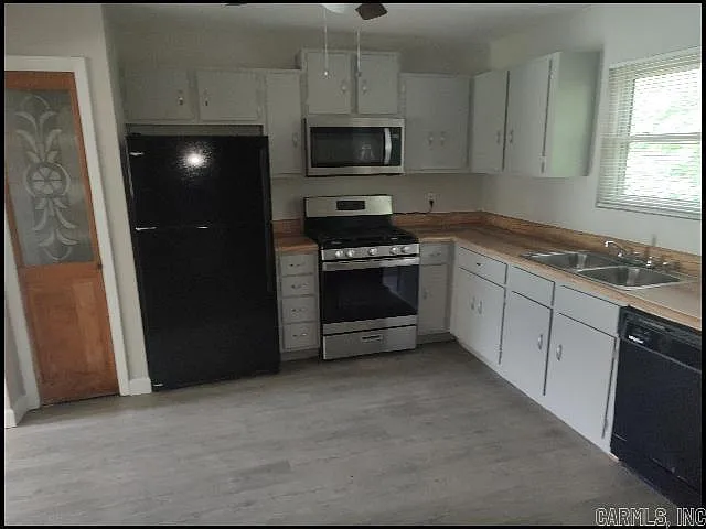 13 Dawn Ct — Photo 5