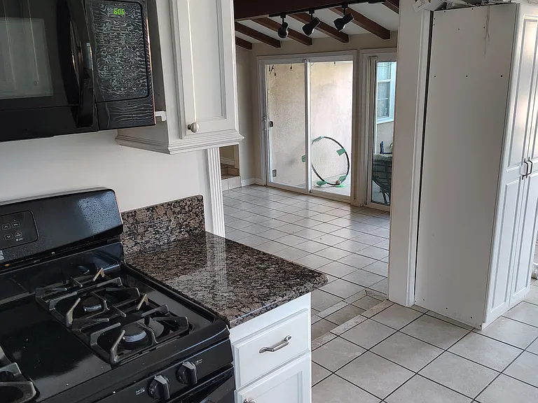 4734 Allott Ave — Photo 28