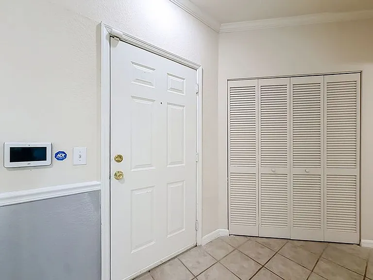 3757 Conroy Rd — Photo 17