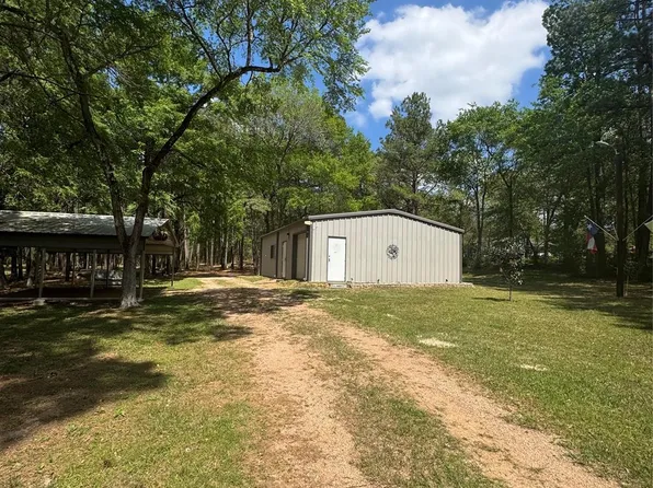 16375 Grand Flower Rd, Plantersville, TX 77363