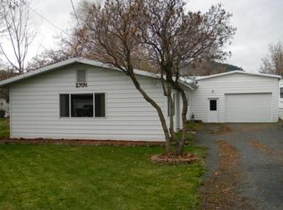 2704 N Depot St, La Grande, OR 97850
