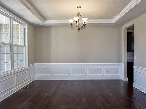 4th image of 5123 Duxbury Dr