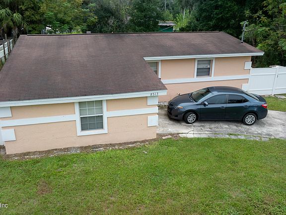2nd image of 8513 OAK LEAF Road