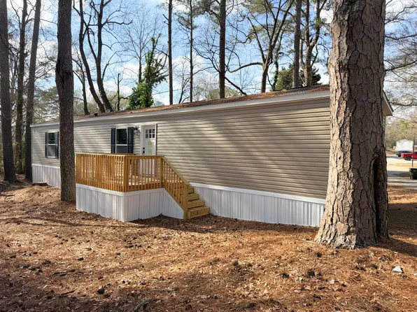 82 Edinburgh Ln, Conyers, GA 30012