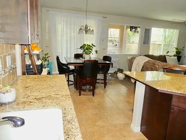 693 Kaweah Ave — Photo 18
