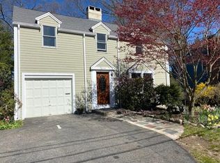 228 Woodcliff Rd, Newton, MA 02461