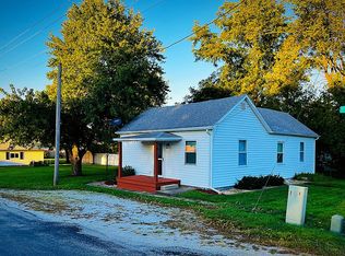 201 E Willard St, Gifford, IL