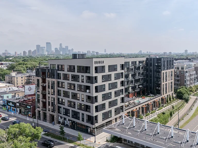 The Bohen Apartments — Photo 1