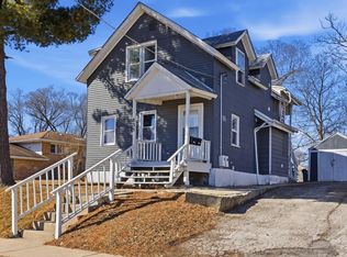 835 Bishop Ave #1, Aurora, IL 60506