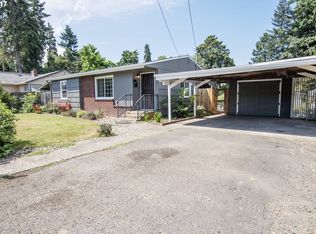 651 S 3rd St, Cottage Grove, OR 97424