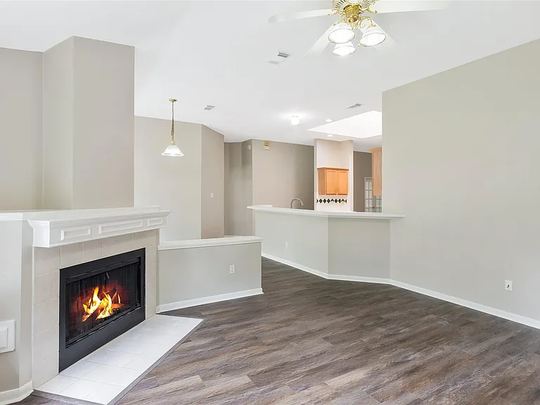 6842 Moss Boulder Dr — Photo 15