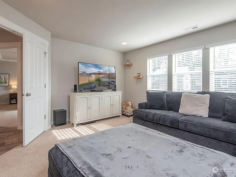 3304 104th Ave NE — Photo 24