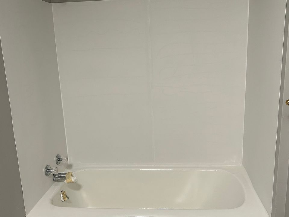 full bathroom with w/d hook ups