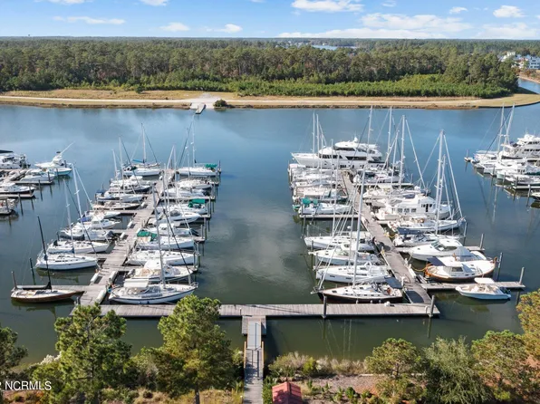 451 E Harborside Road #A32, Oriental, NC 28571