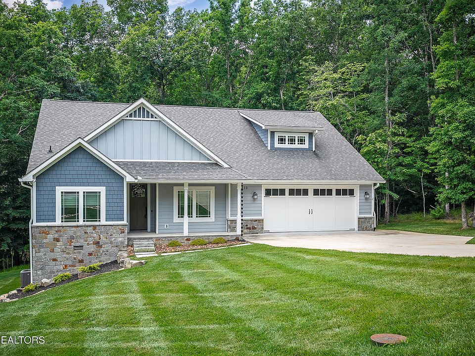 1st image of 110 Motthaven Dr