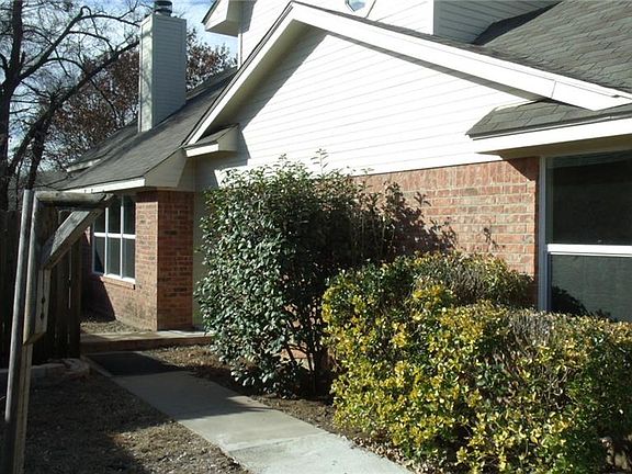 2nd image of 3000 Beverly Dr