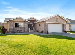 146 Willow Cir, Pasco, WA 99301