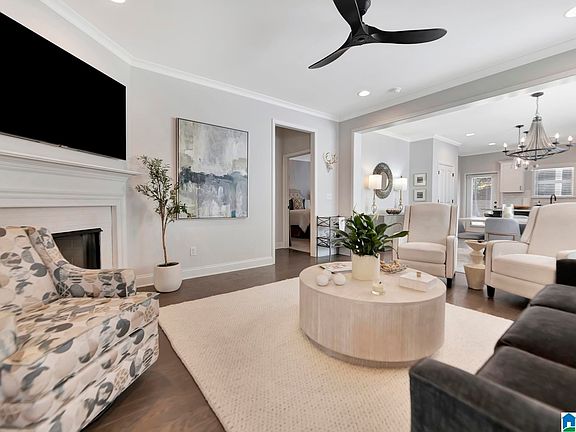 3rd image of 2162 Springfield Dr