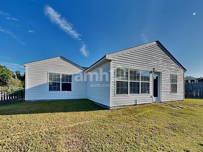 208 Winding Willow Trl — Photo 19
