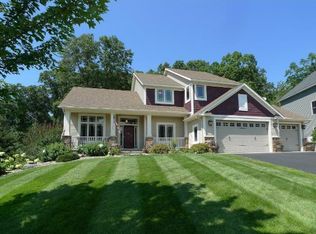 1015 10th St, Hudson, WI 54016