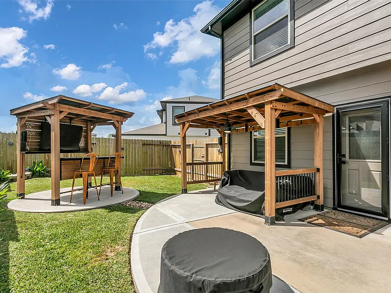 5338 Walker St — Photo 29