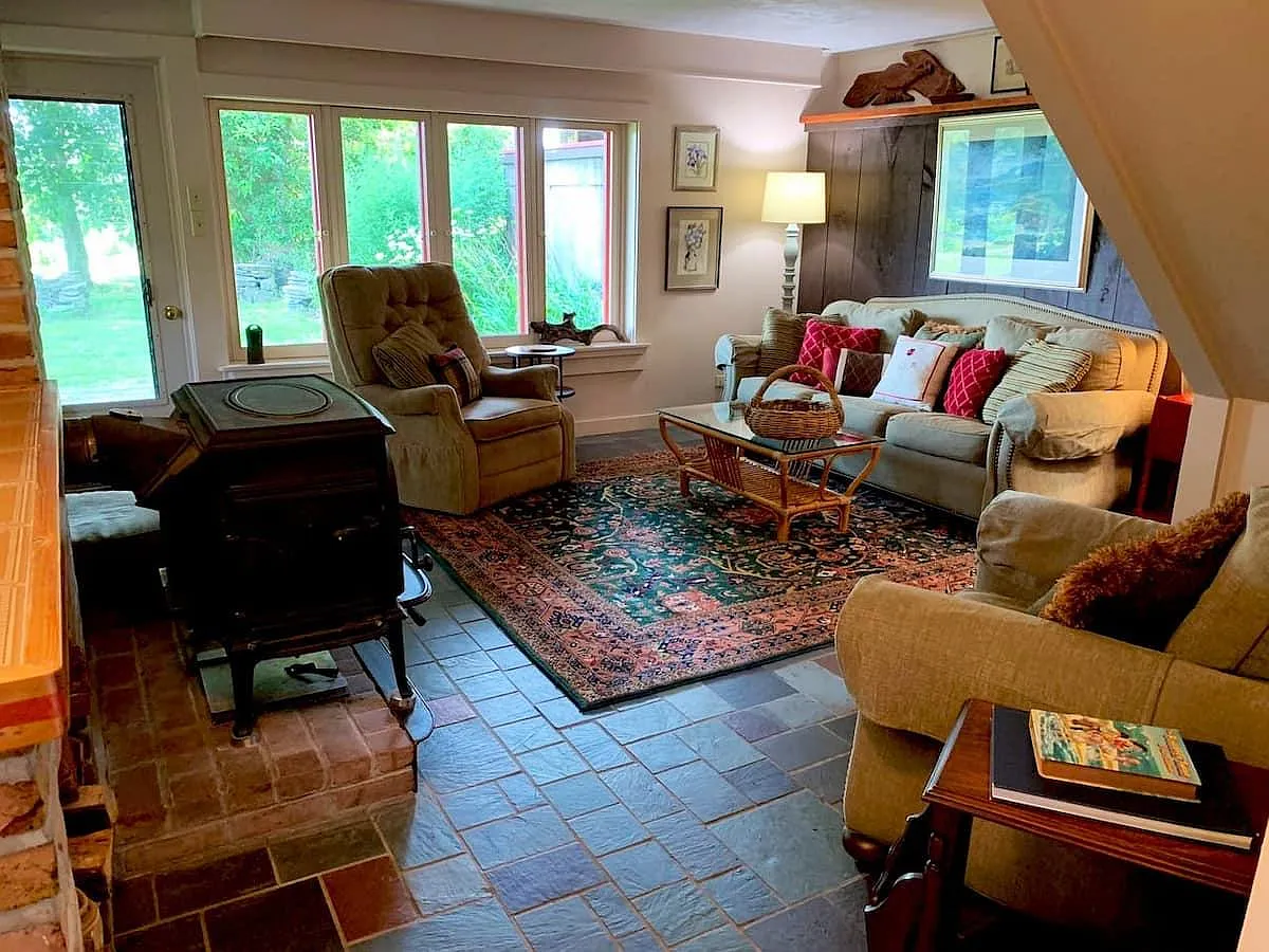 552 Chase Rd — Photo 4