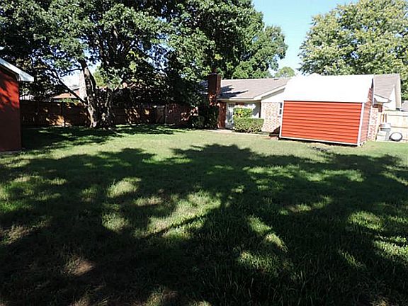 4th image of 1632 Lexington Pl