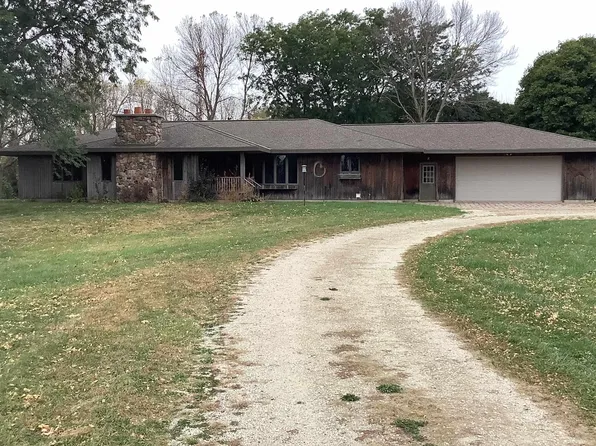 2405 470th St, Buffalo Center, IA 50424