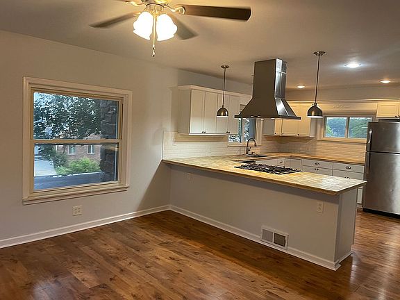 4th image of 6074 Academy Dr