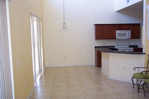 4th image of 244 Beckenham Dr