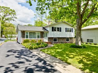 17898 W Twin Lakes Blvd, Grayslake, IL 60030