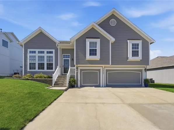 3805 NW Old Stagecoach Rd, Kansas City, MO 64154