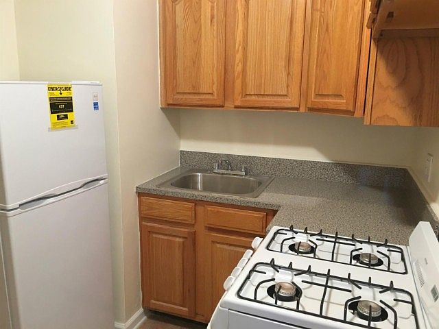 2nd image of 418 E 77th St APT 2E