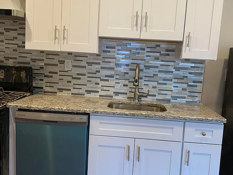 802 Christian St #3 — Photo 2