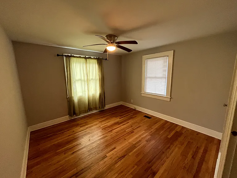 1147 Mimosa Dr — Photo 9
