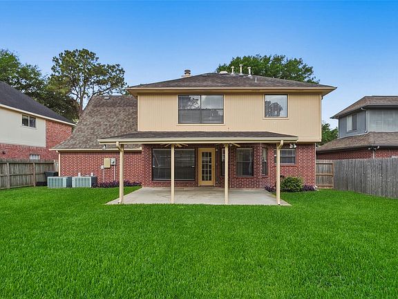 2nd image of 3326 Barkers Forest Ln