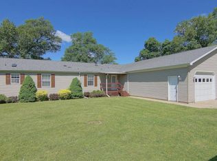 7224 Brush Lake Rd, Eau claire, MI 49111