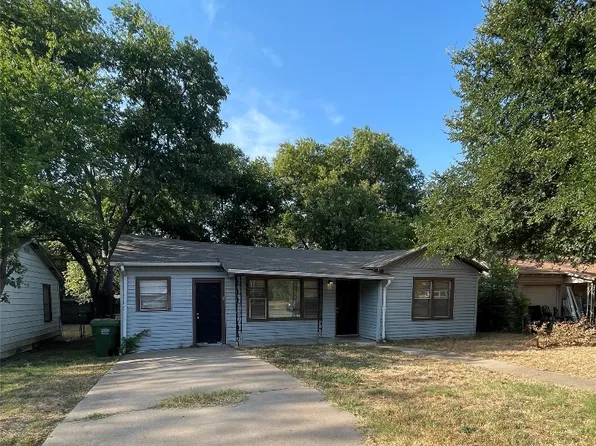 8508 Pemberton Ct, White Settlement, TX 76108