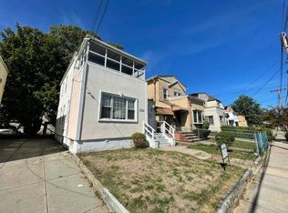 13916 233rd St, Jamaica, NY 11422