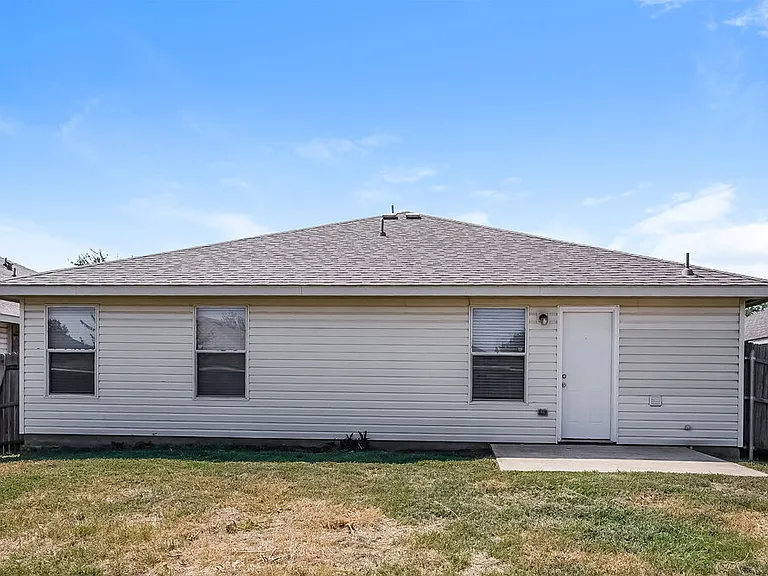 1453 Castle Ridge Rd — Photo 16