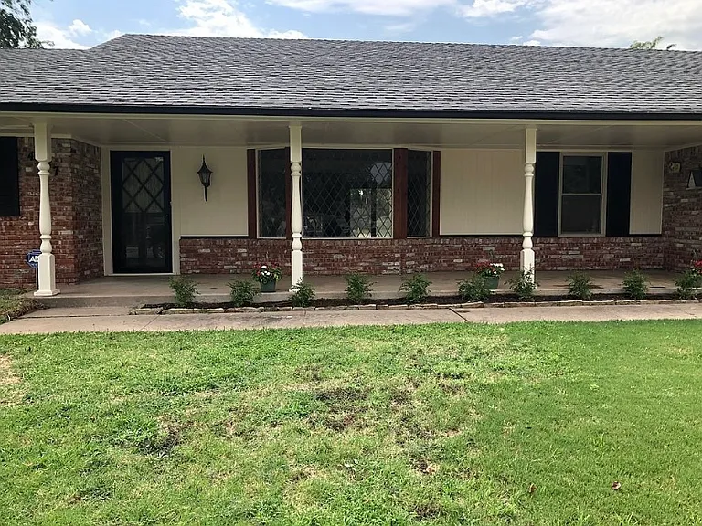 NW 30th Pl — Photo 1
