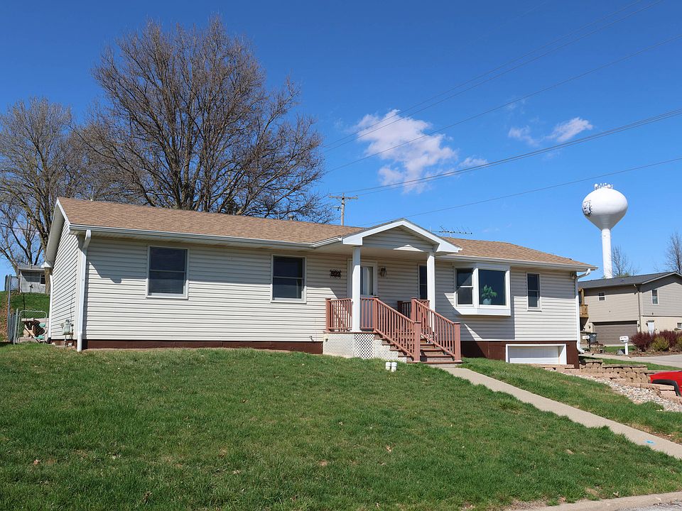 1st image of 922 S Scenic Dr