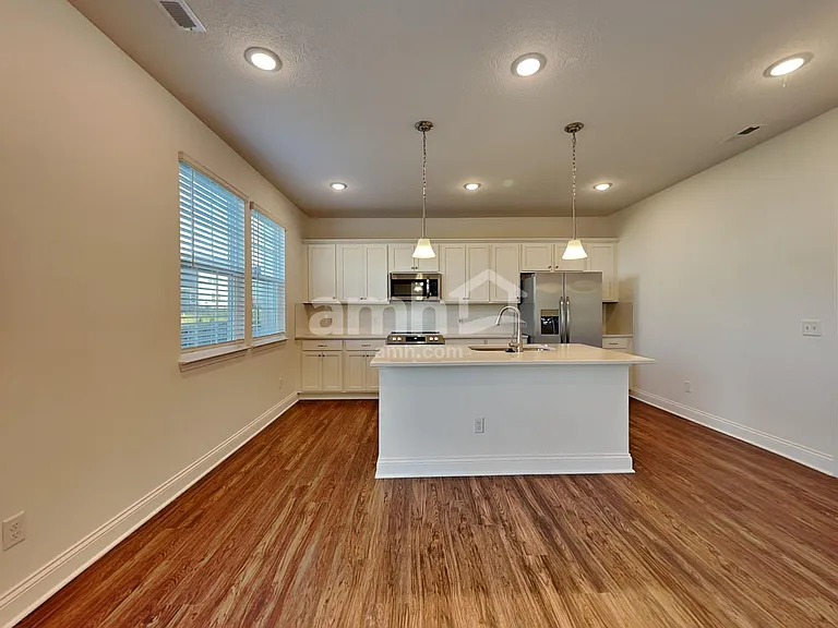 8331 Merlin Dr — Photo 5