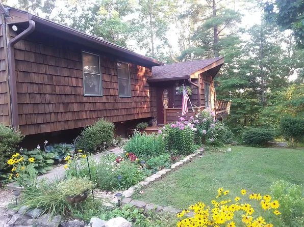 703 Winton Rd, Amherst, VA 24521